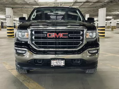 GMC Sierra Pick-Up 4x4 2017