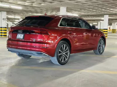 Audi Q8 Quattro VUD 2021