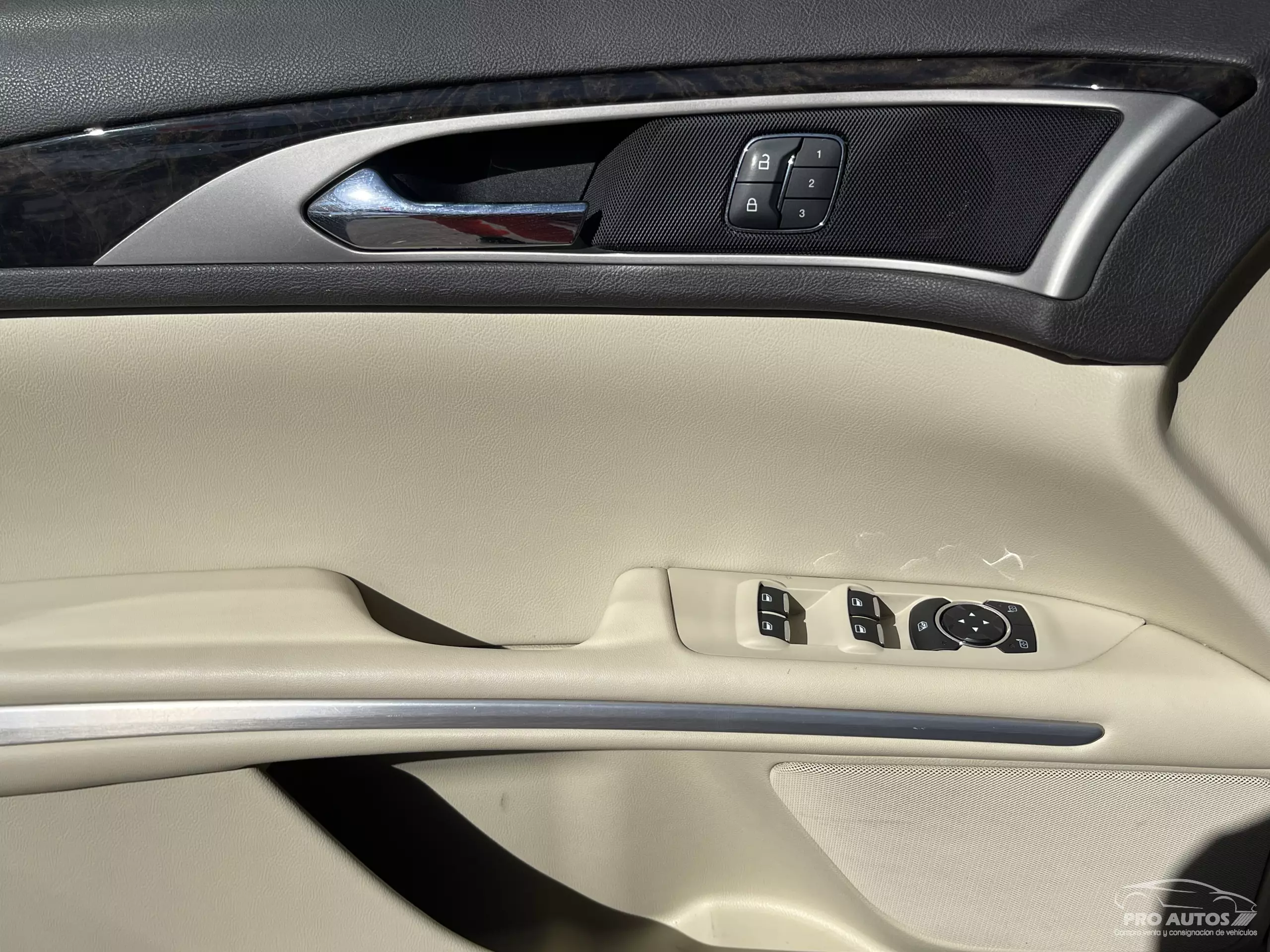 Lincoln MKZ