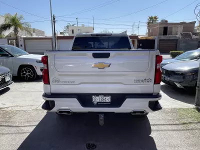 Chevrolet Cheyenne Pick-Up 2023