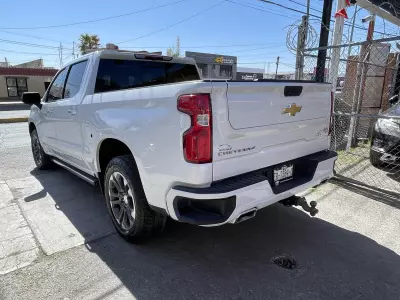 Chevrolet Cheyenne Pick-Up 2023