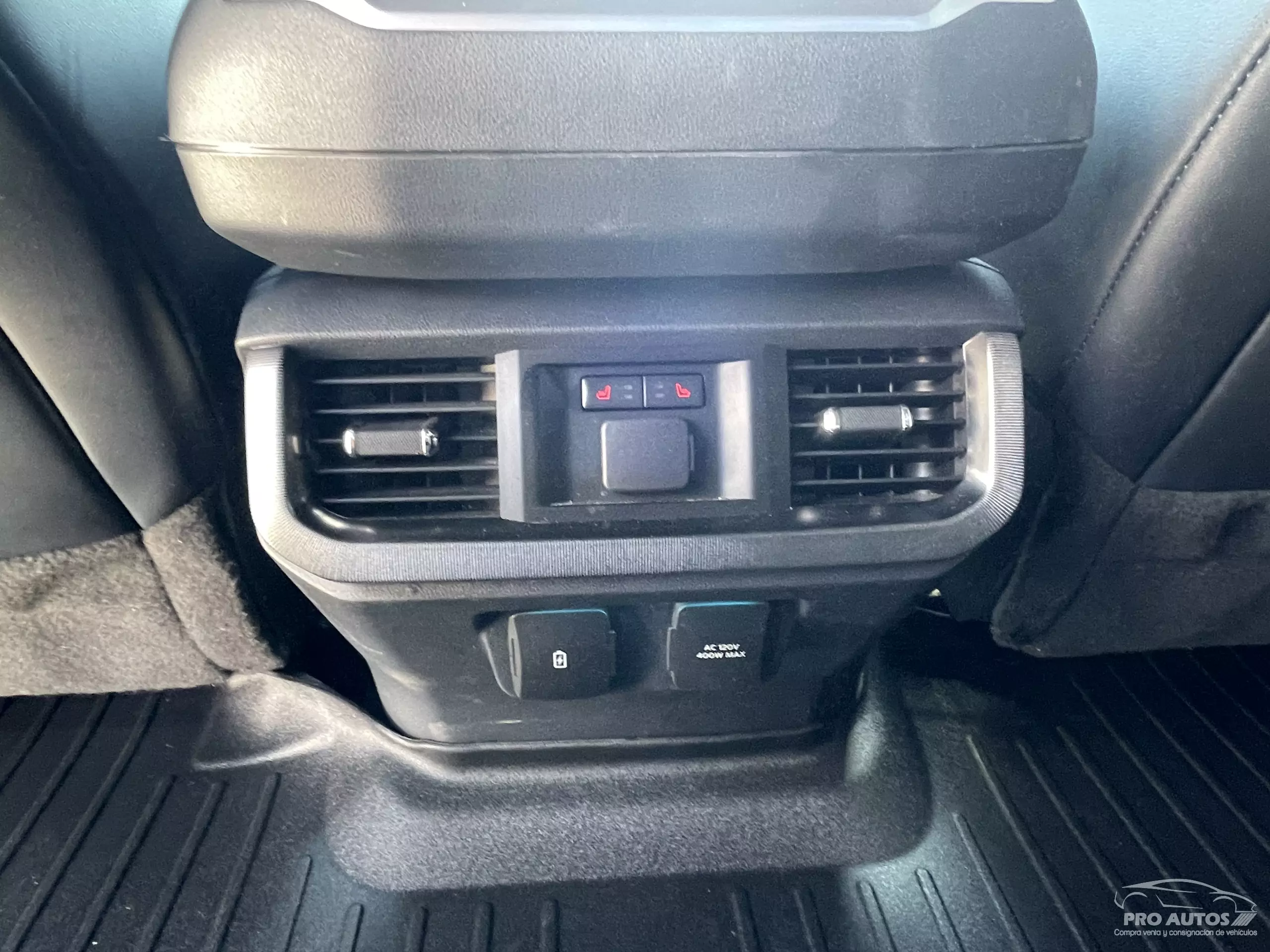 Ford Lobo Pick-Up
