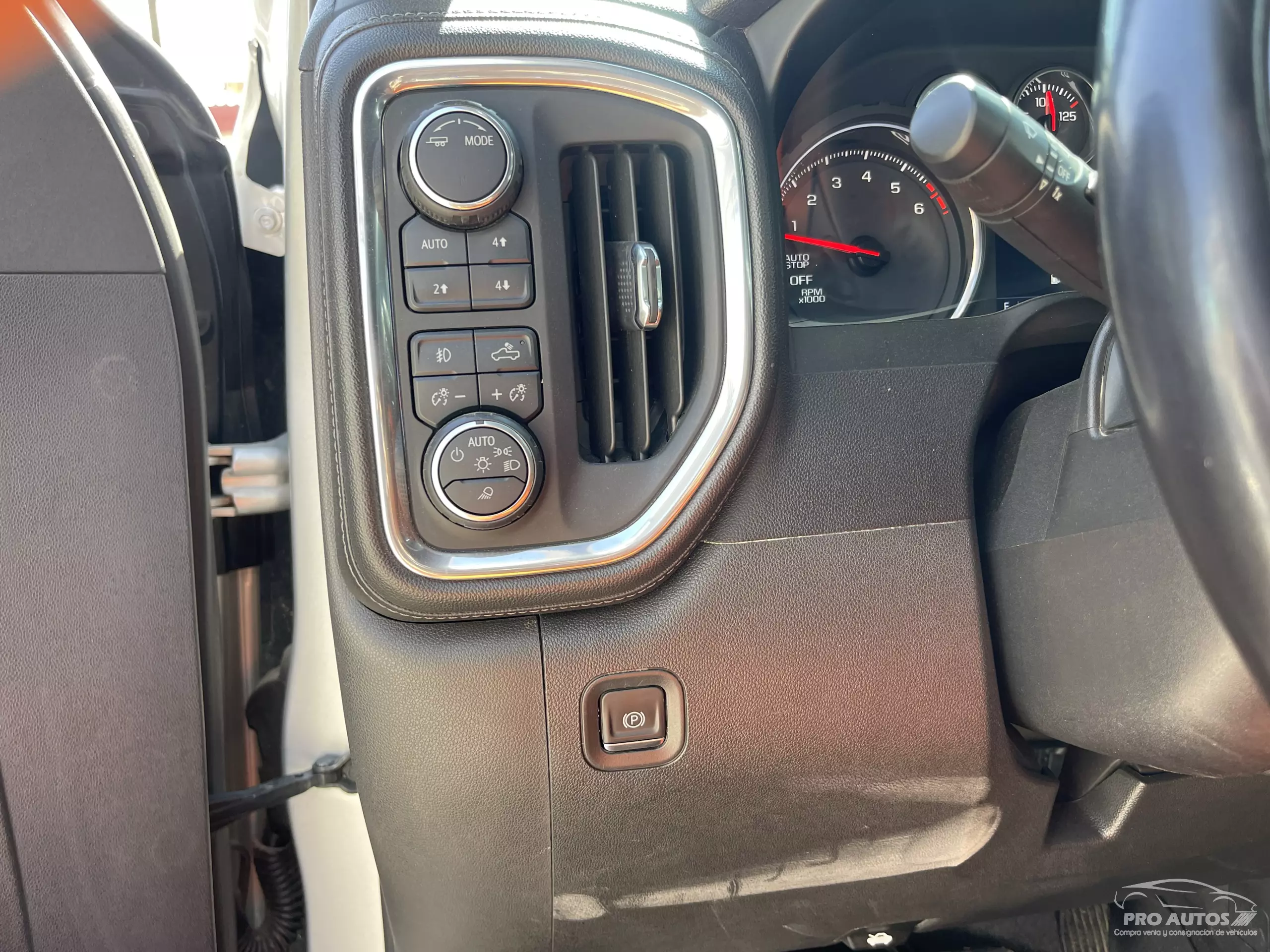 Chevrolet Cheyenne Pick-Up