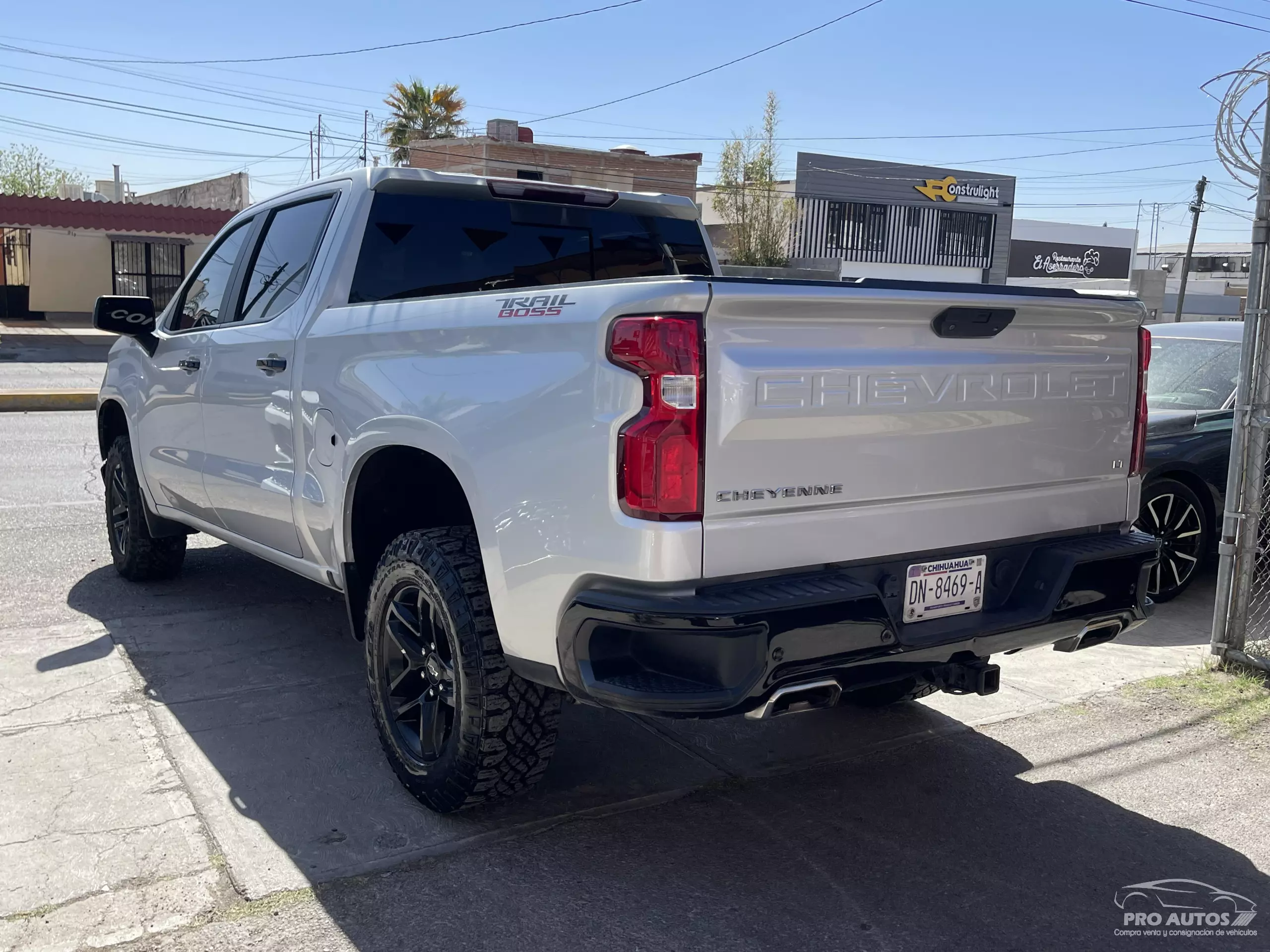 Chevrolet Cheyenne Pick-Up