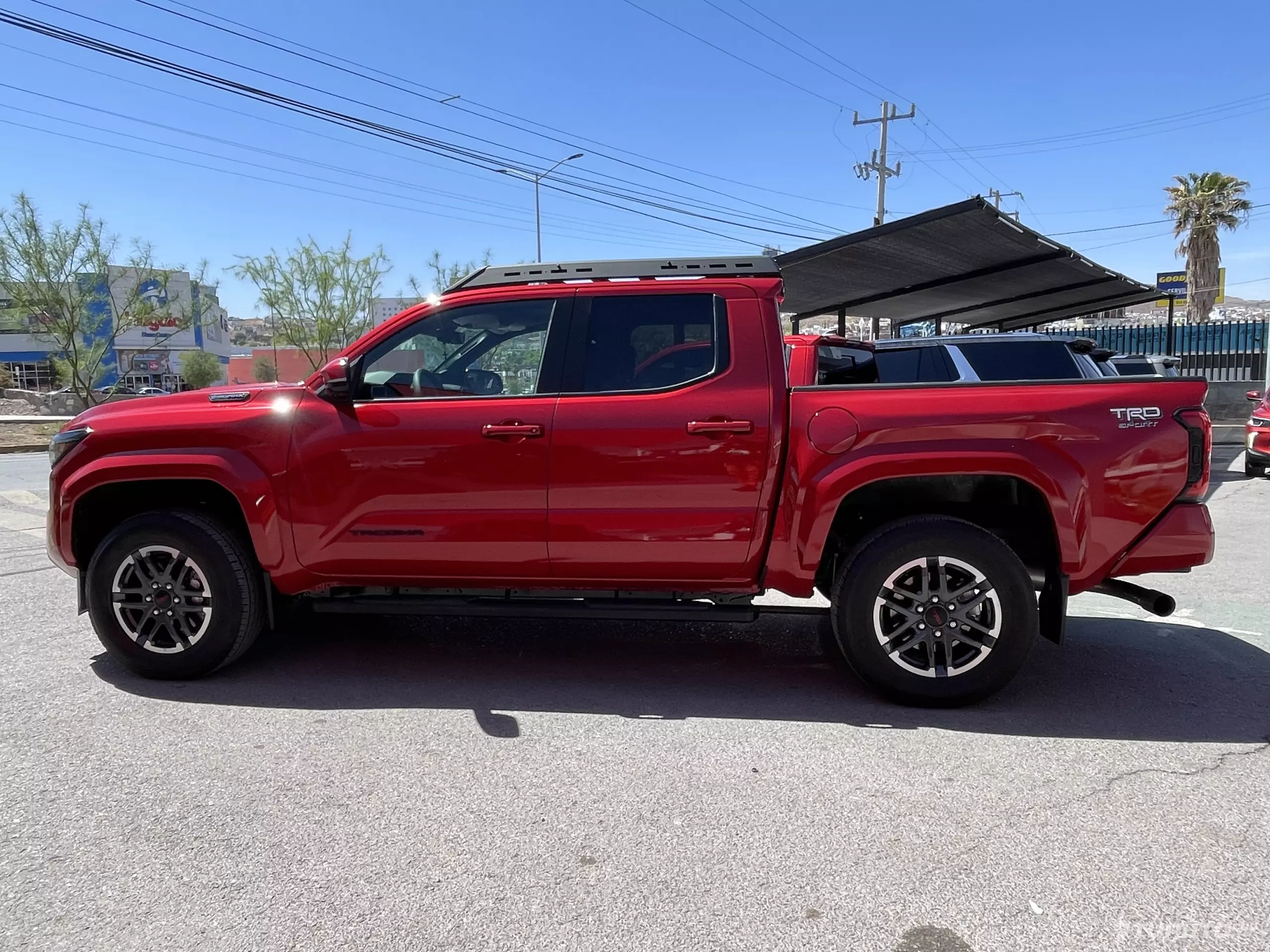 Toyota Tacoma Pick-Up