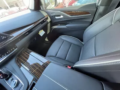 Cadillac Escalade VUD 4x4 2024