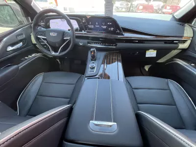 Cadillac Escalade VUD 4x4 2024