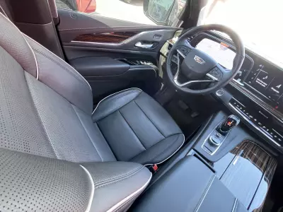 Cadillac Escalade VUD 4x4 2024