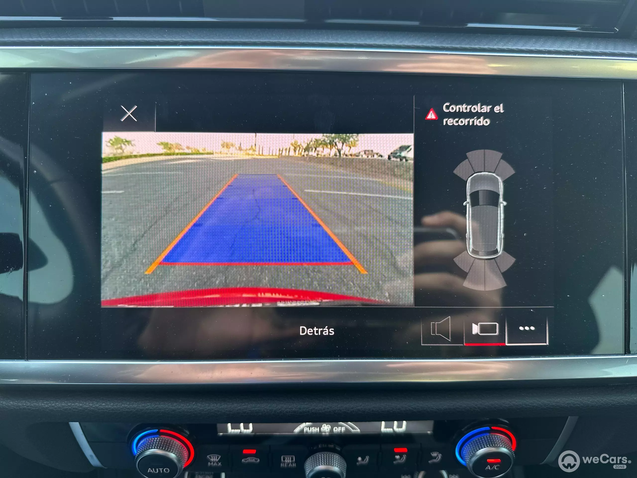 Audi Q3 VUD