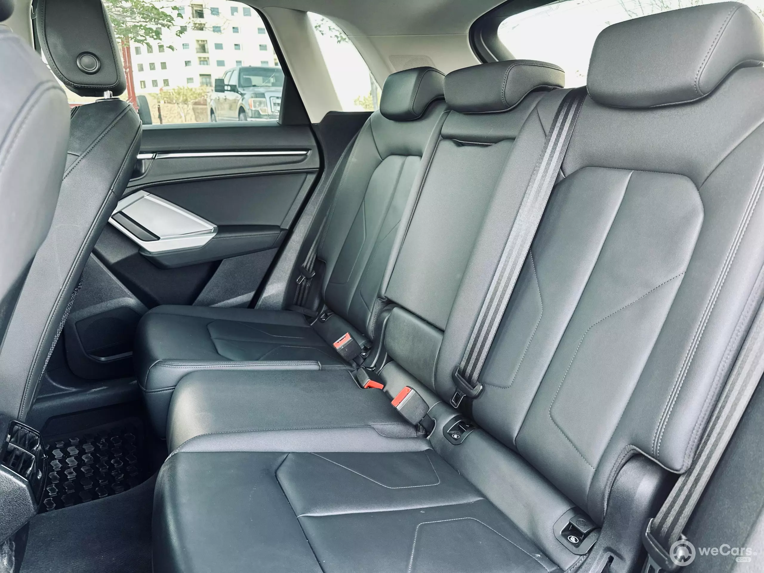 Audi Q3 VUD