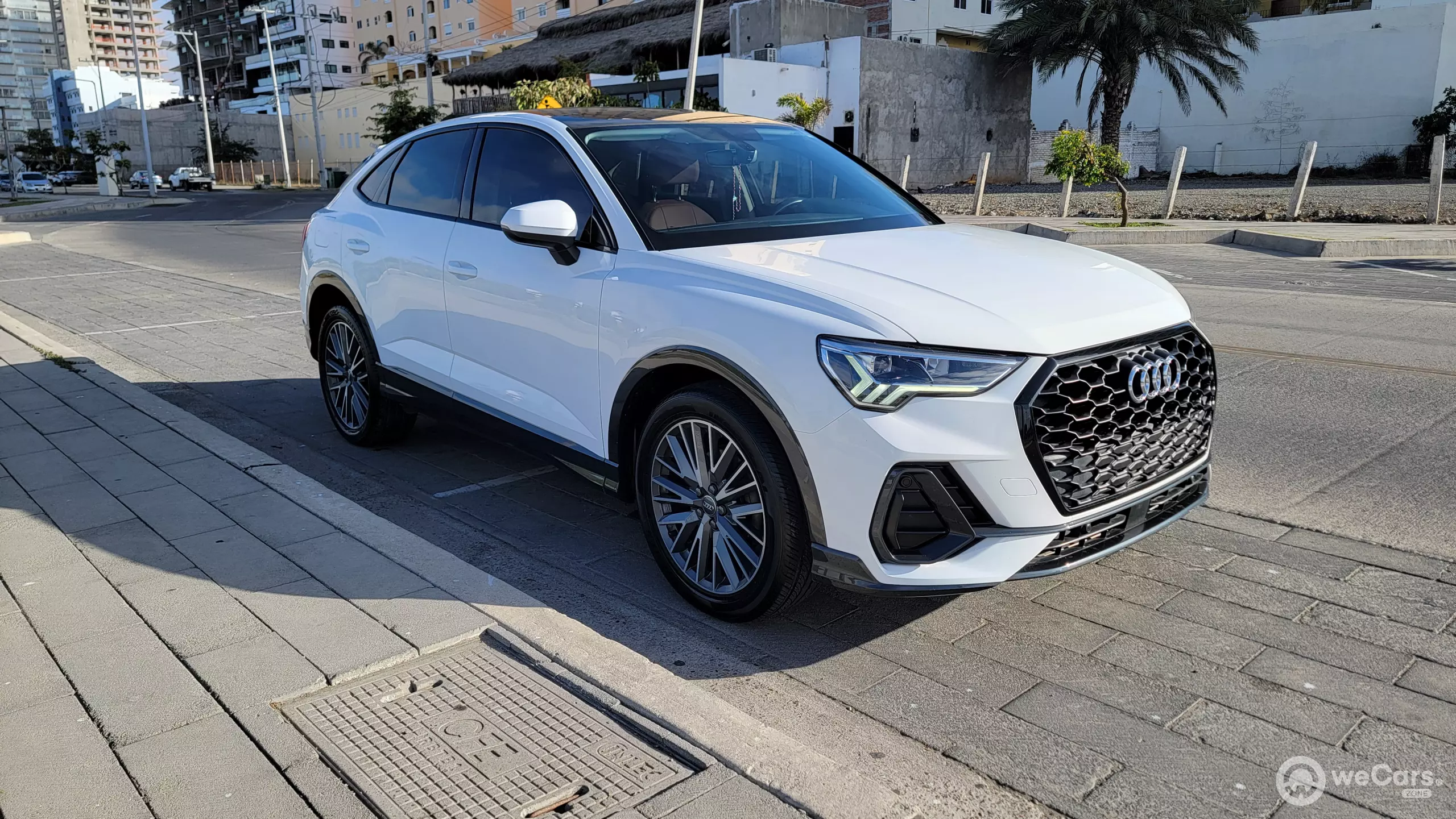 Audi Q3 VUD