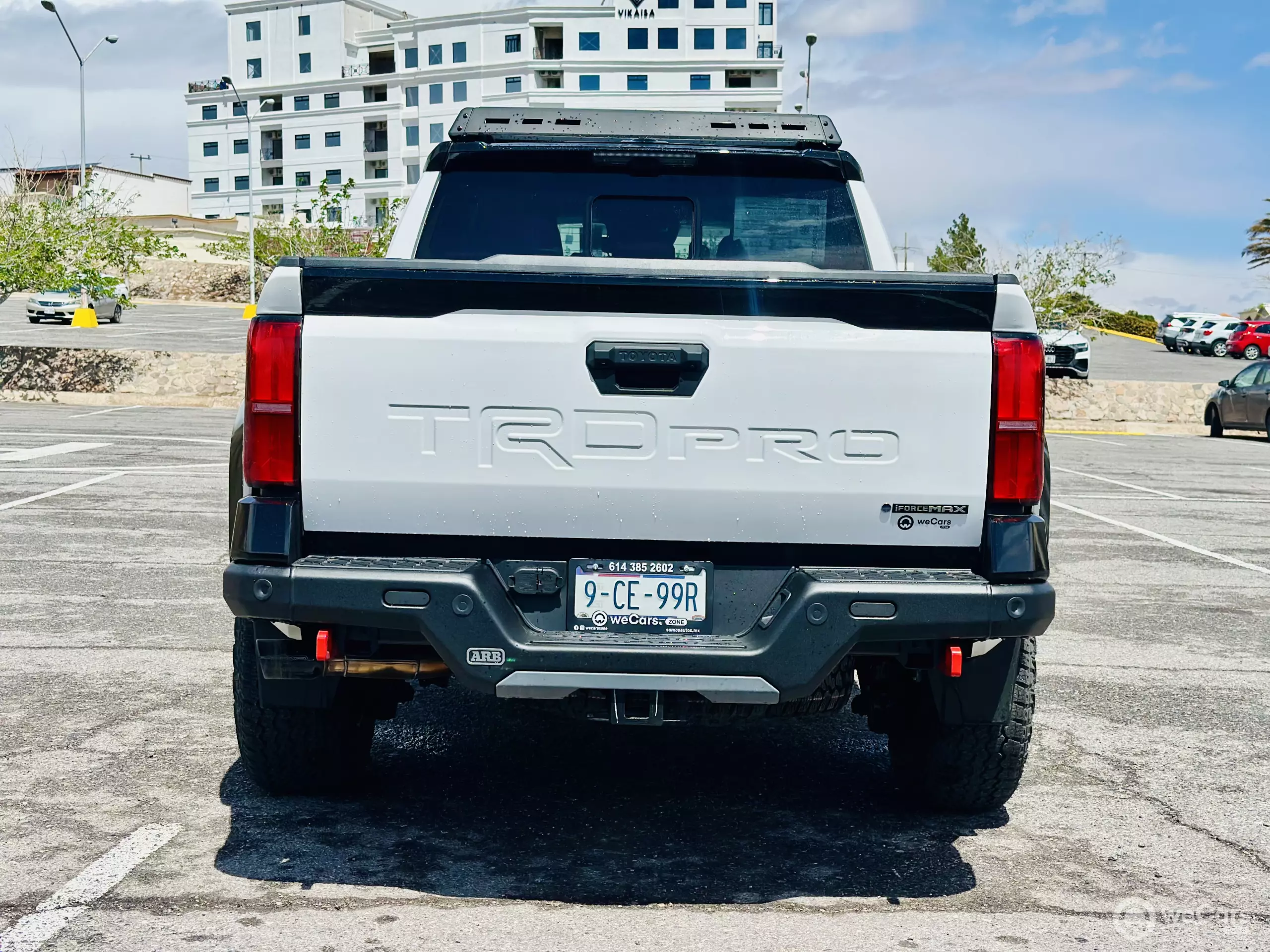Toyota Tacoma Pick-Up