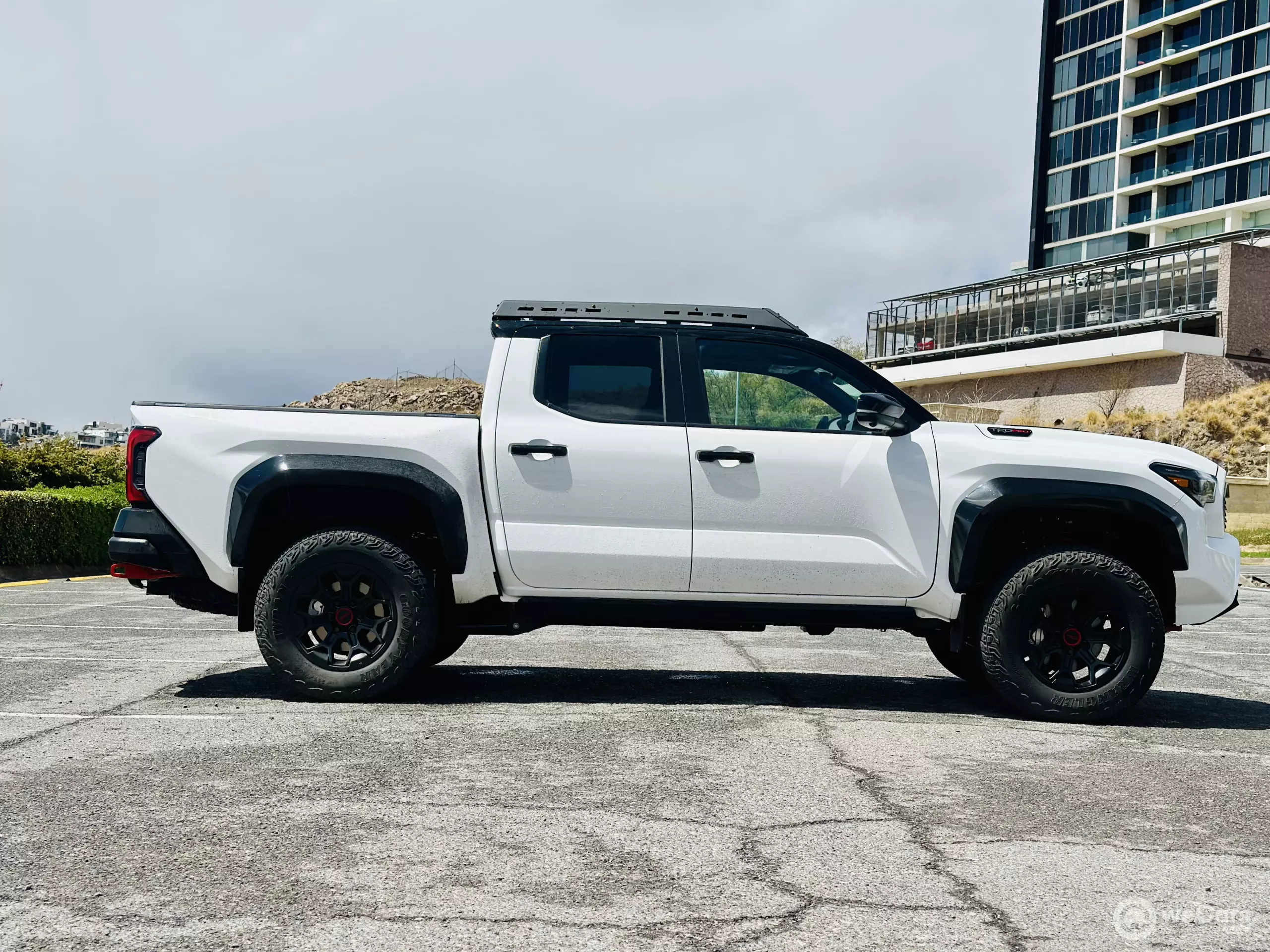 Toyota Tacoma Pick-Up