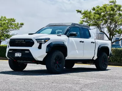 Toyota Tacoma Pick-Up 2025