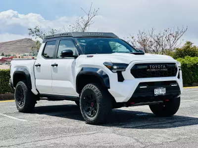 Toyota Tacoma Pick-Up 2025