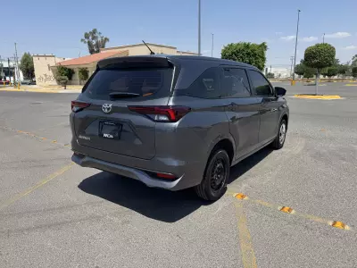 Toyota Avanza Minivan 2023