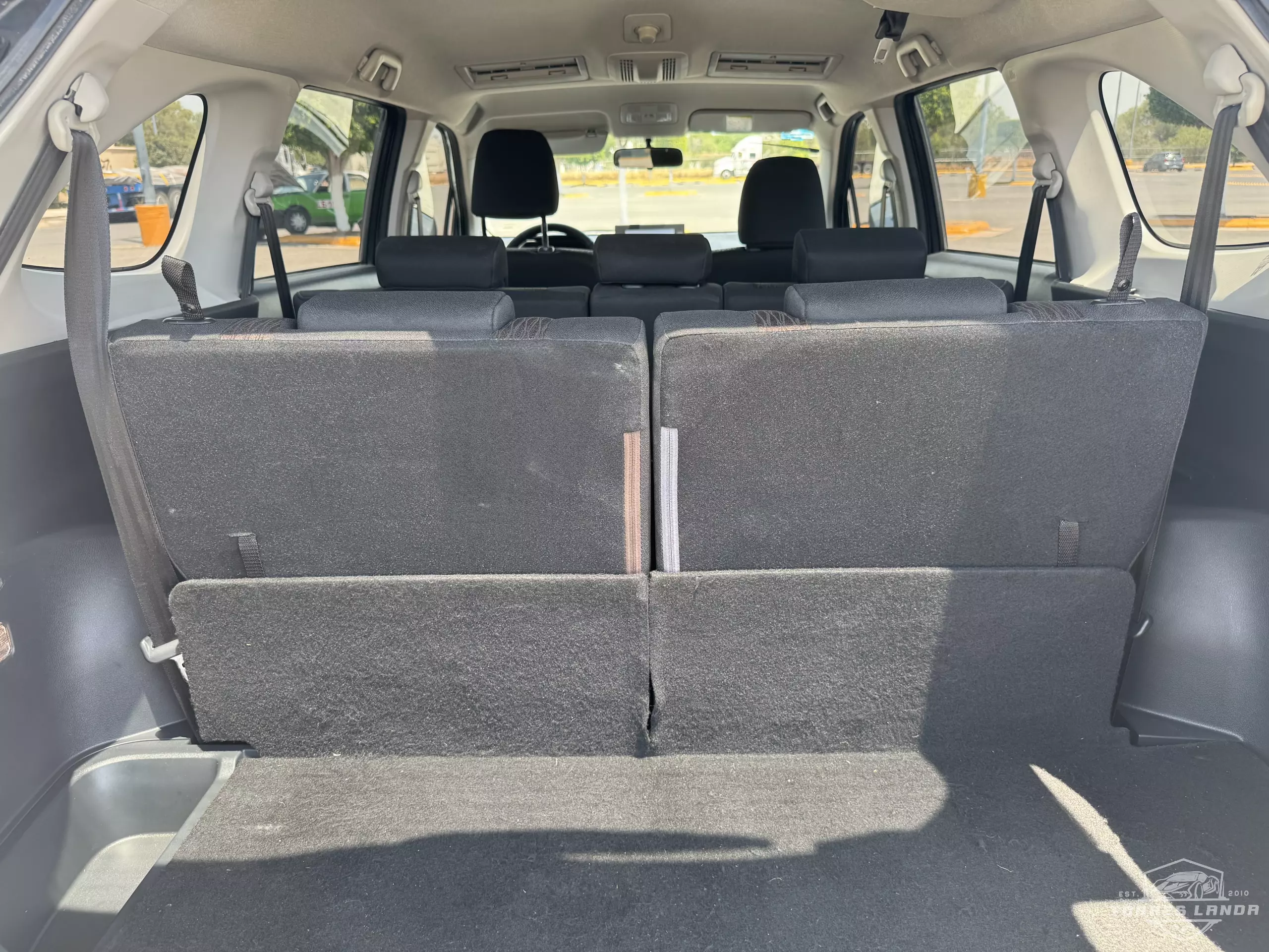 Toyota Avanza Minivan