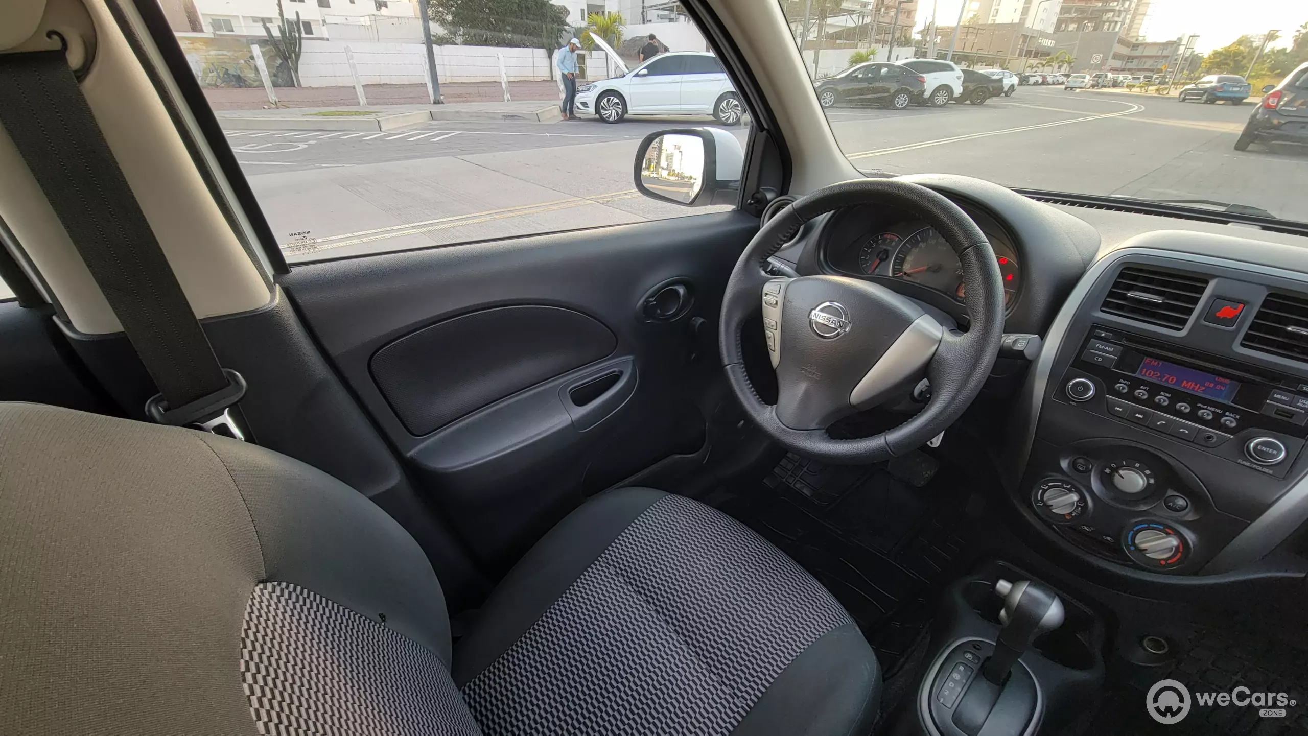 Nissan March