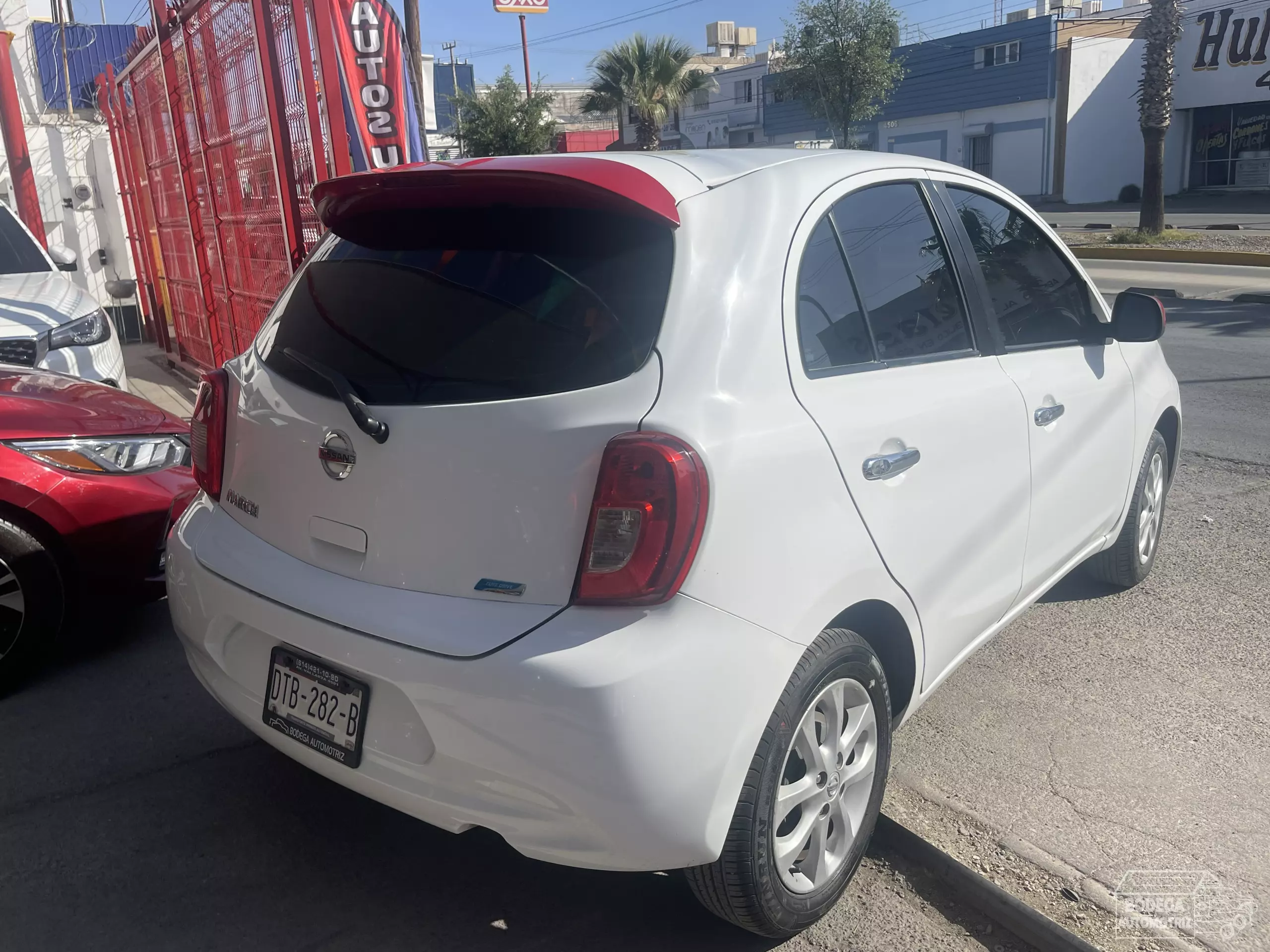 Nissan March