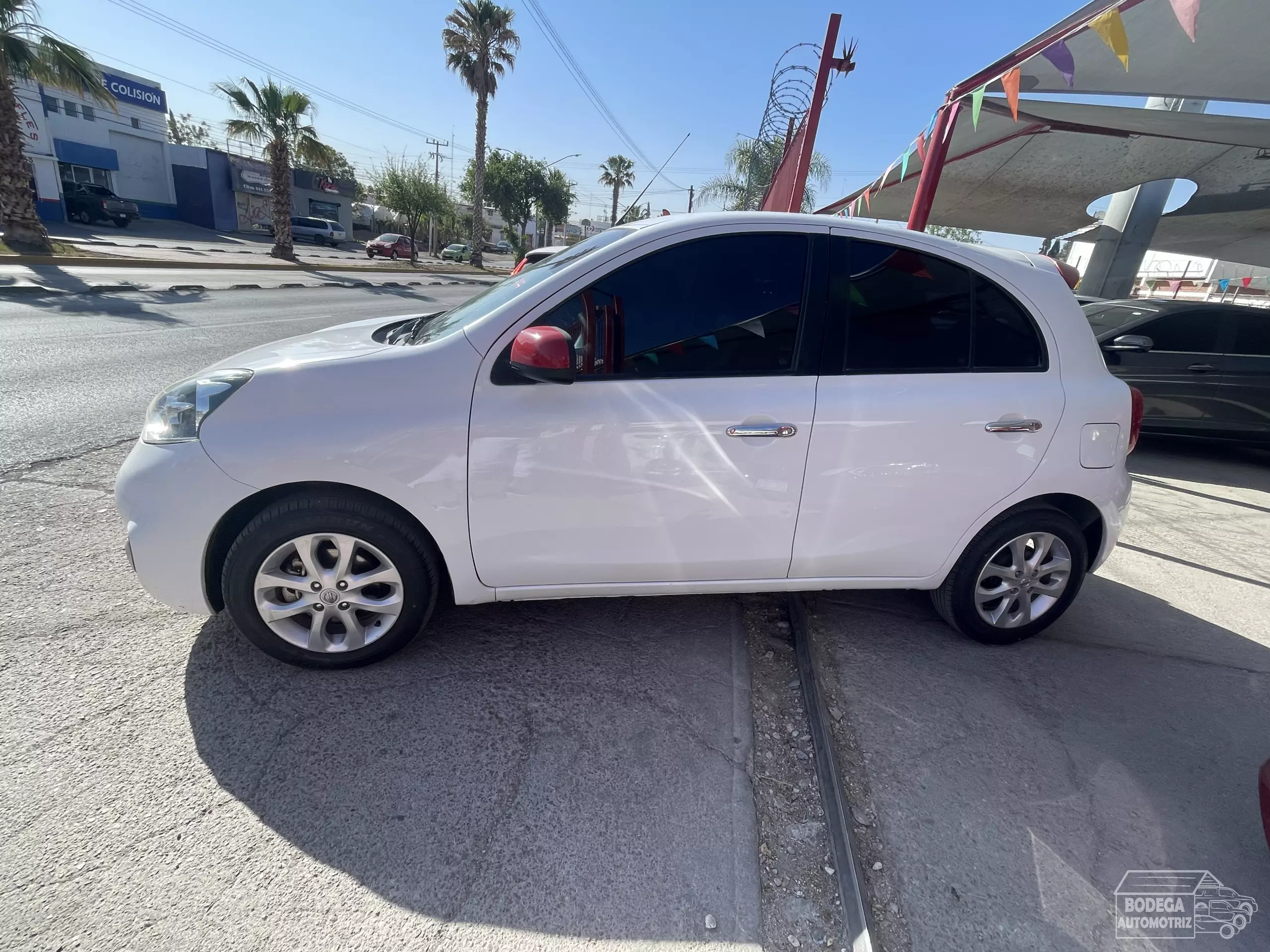 Nissan March