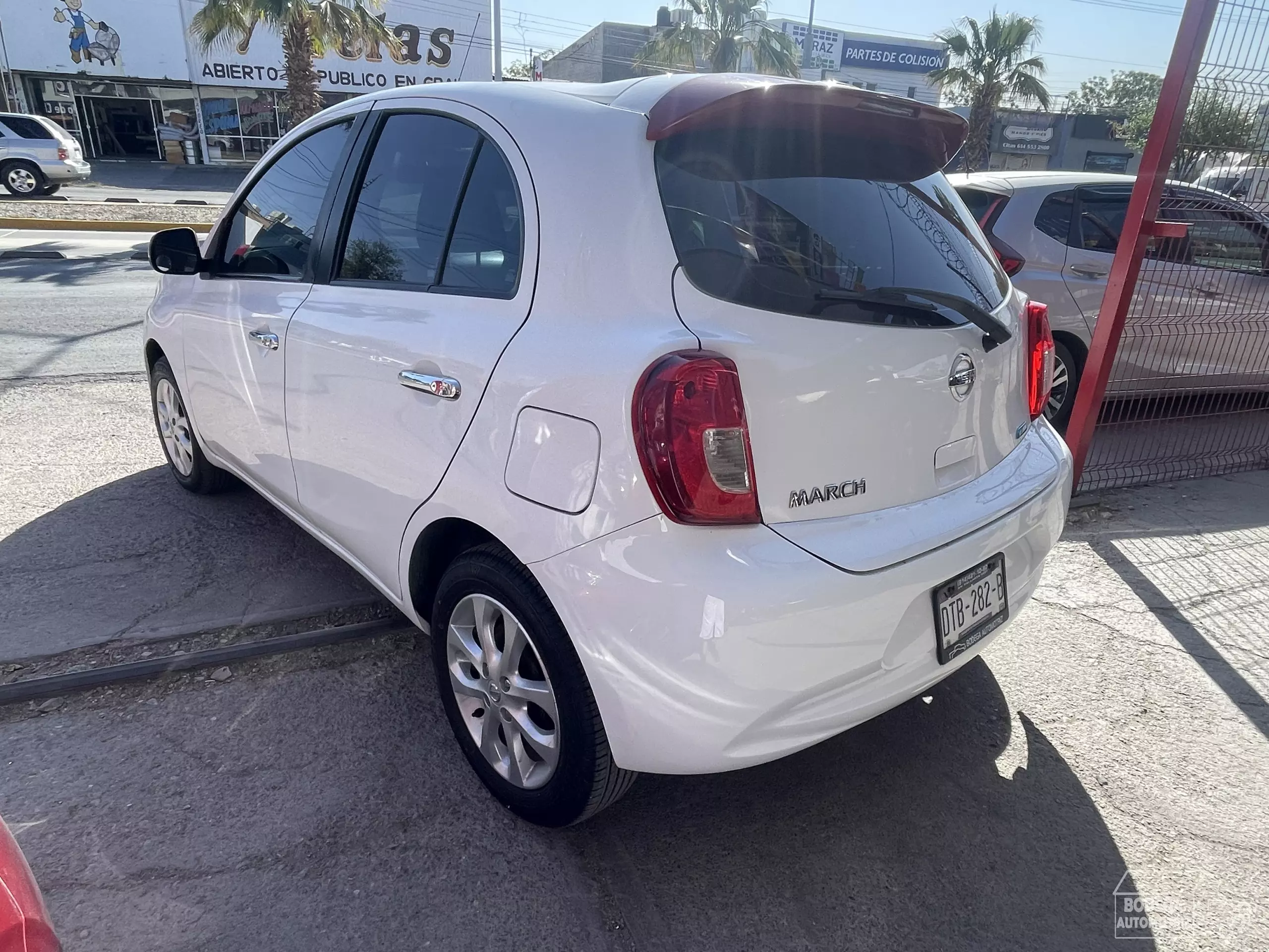 Nissan March