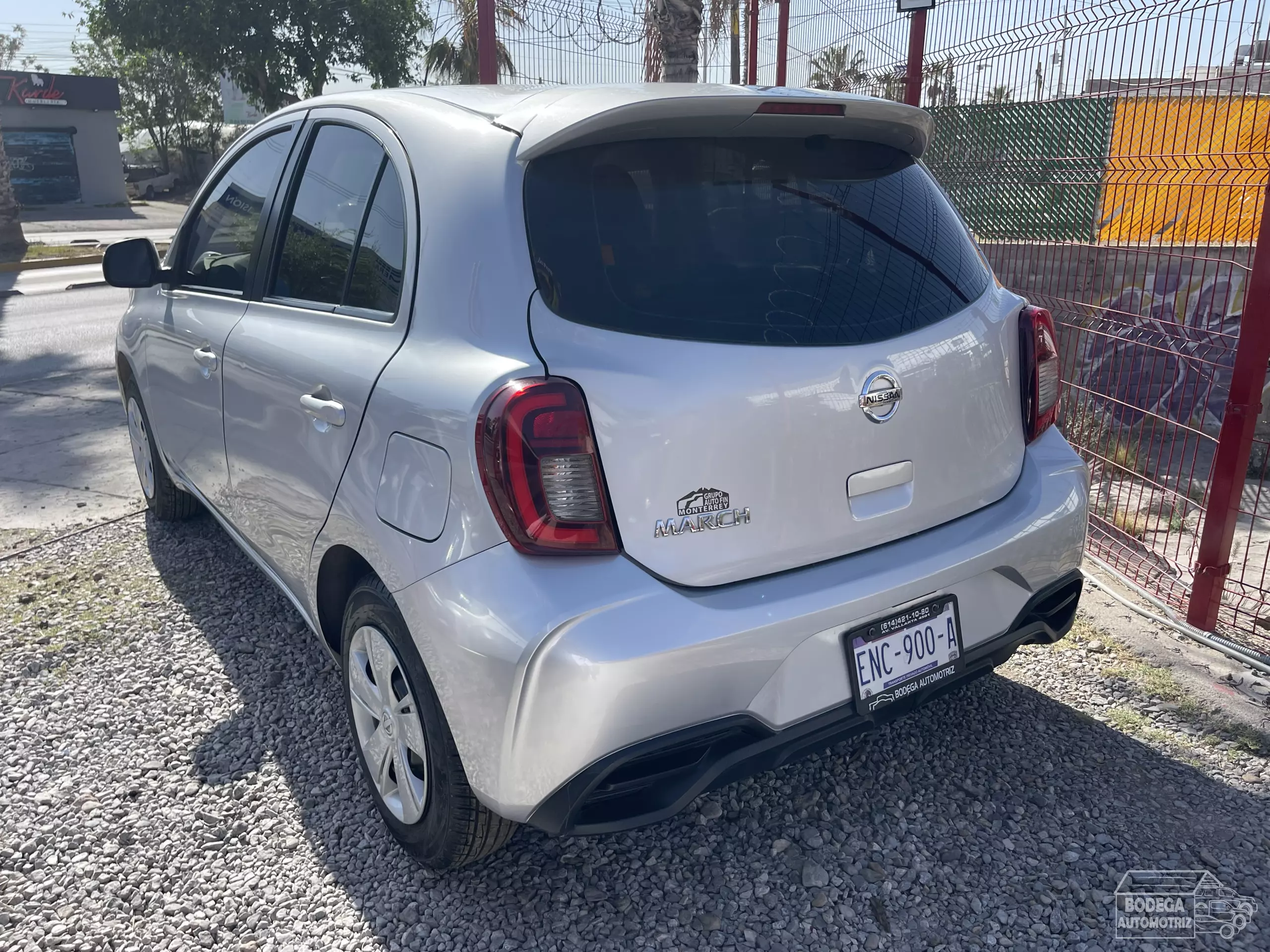 Nissan March