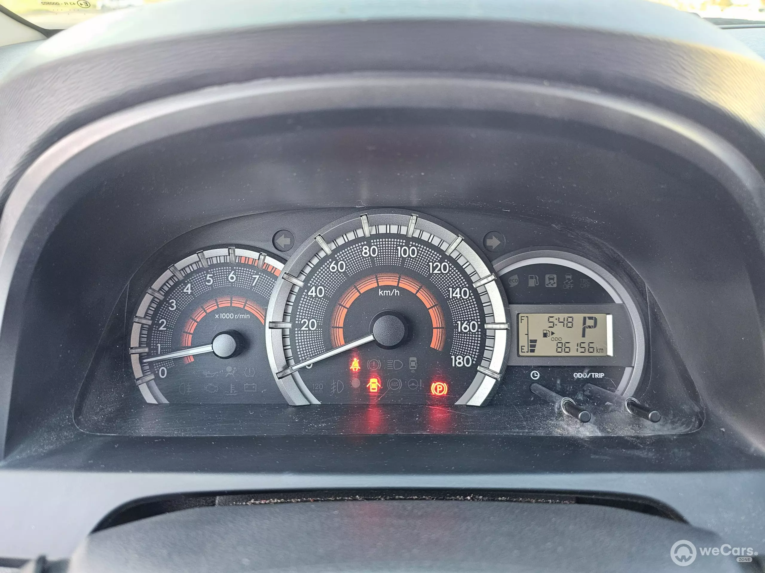 Toyota Avanza Minivan