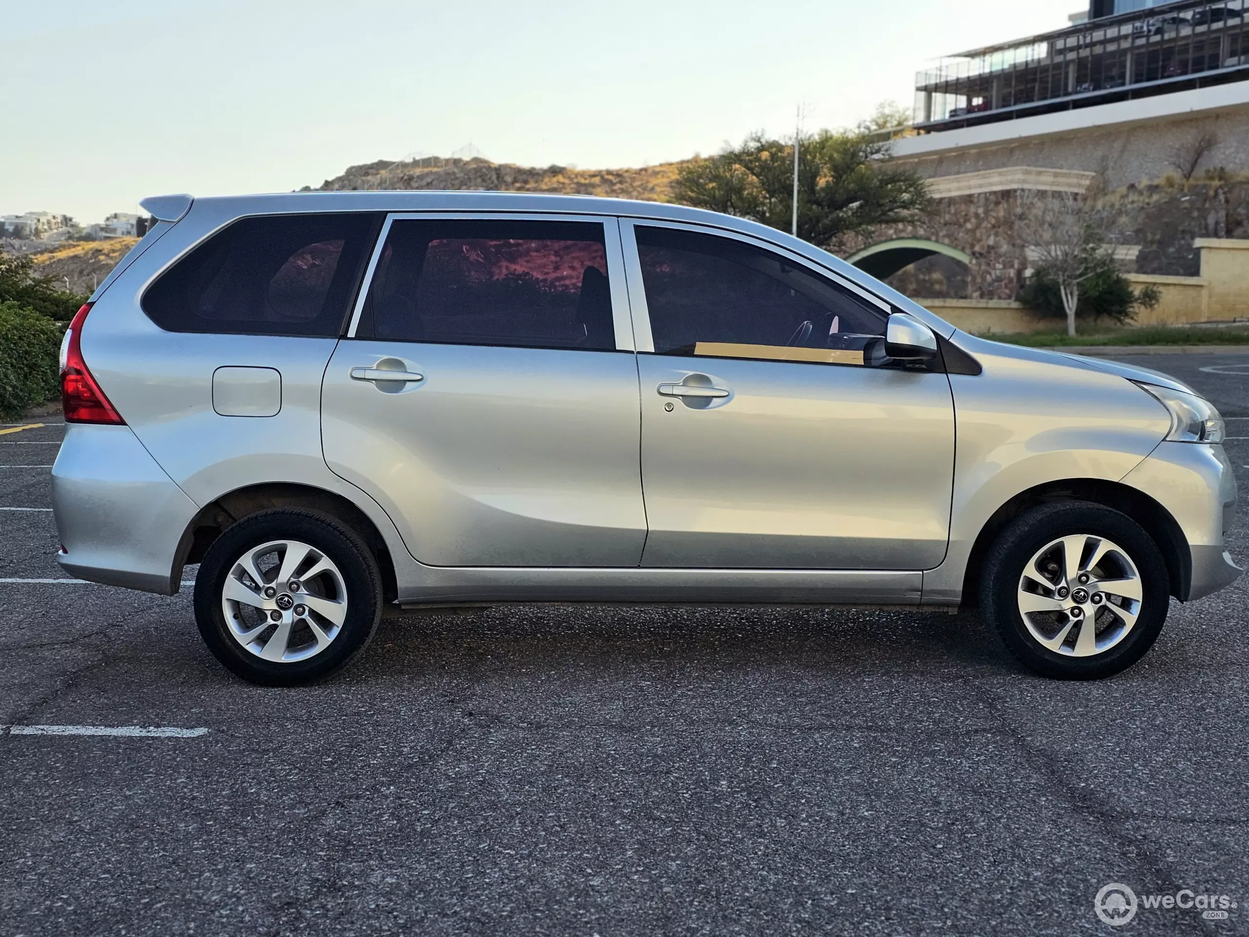 Toyota Avanza Minivan