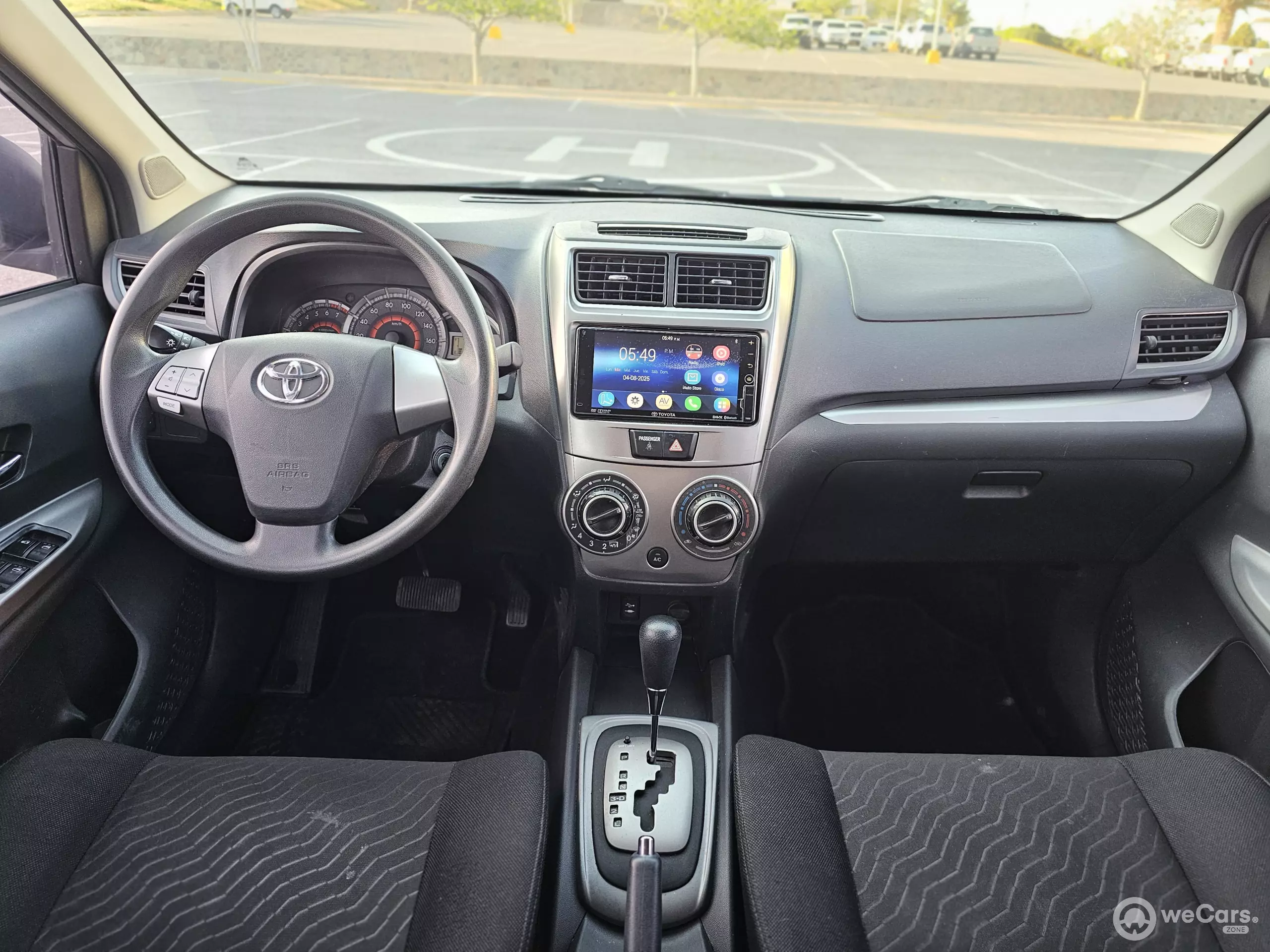 Toyota Avanza Minivan