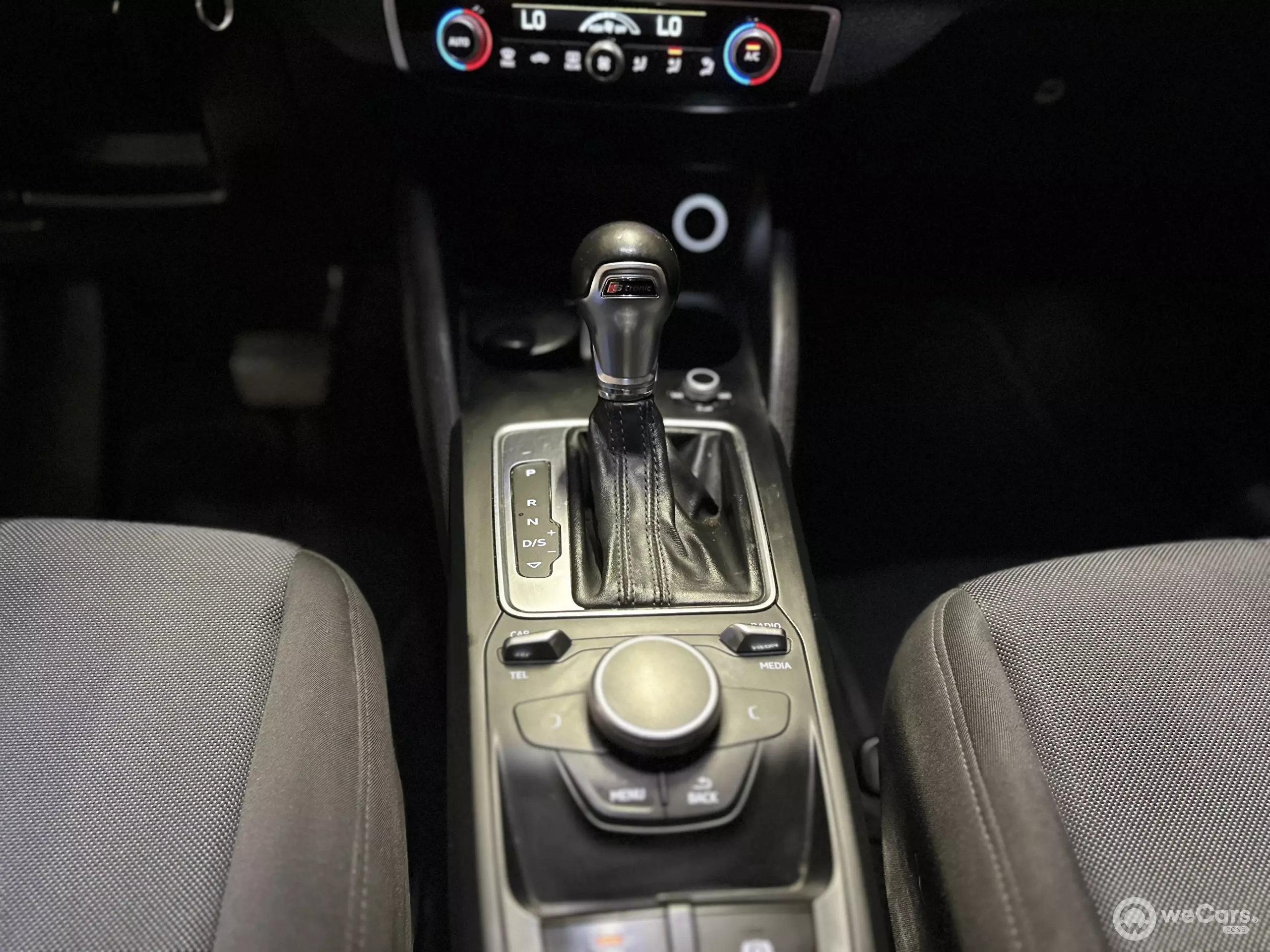 Audi Q2 VUD
