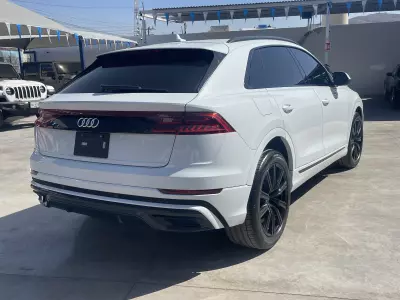 Audi Q8 VUD 2022