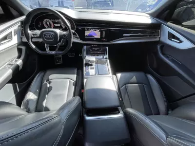 Audi Q8 VUD 2022