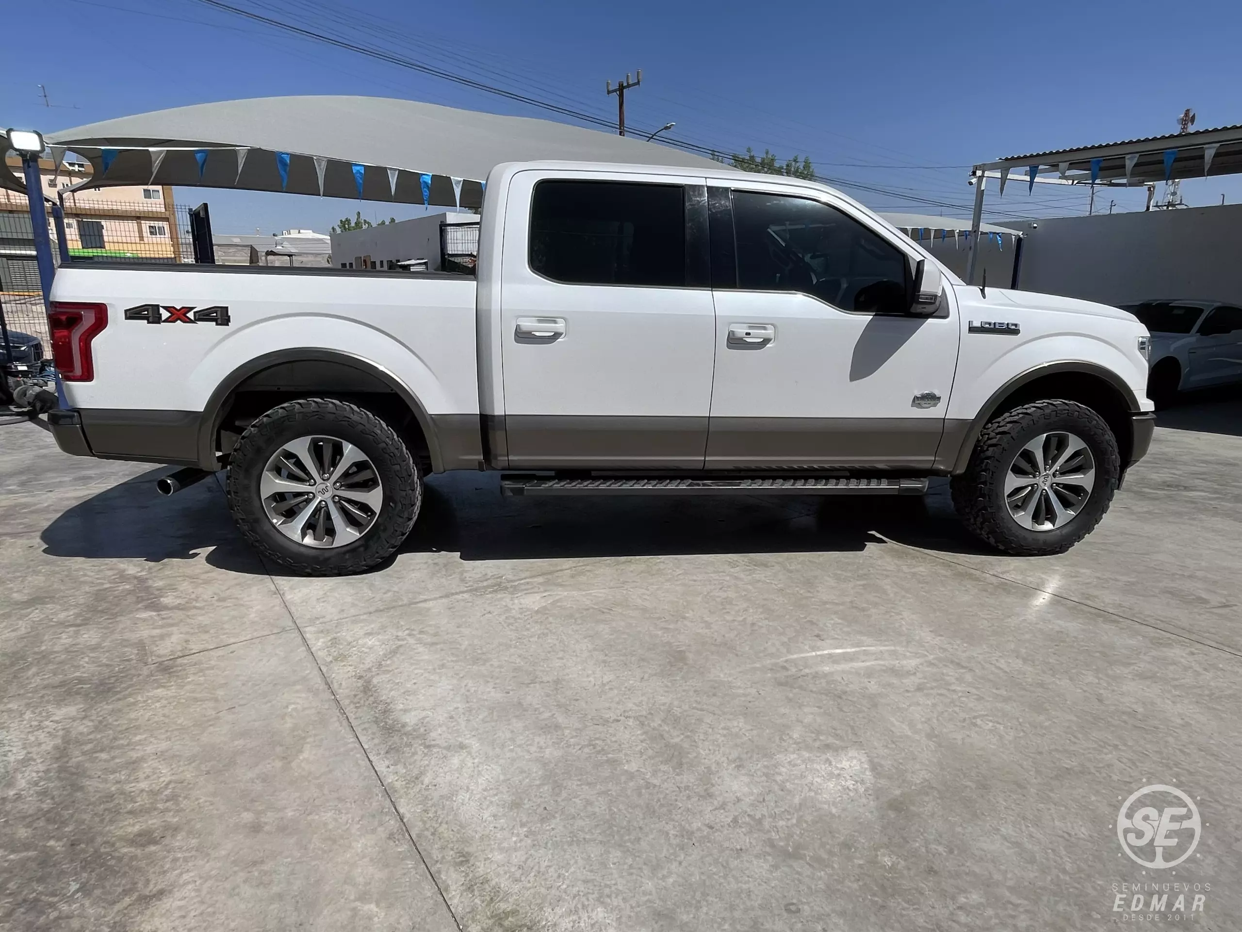 Ford Lobo Pick-Up