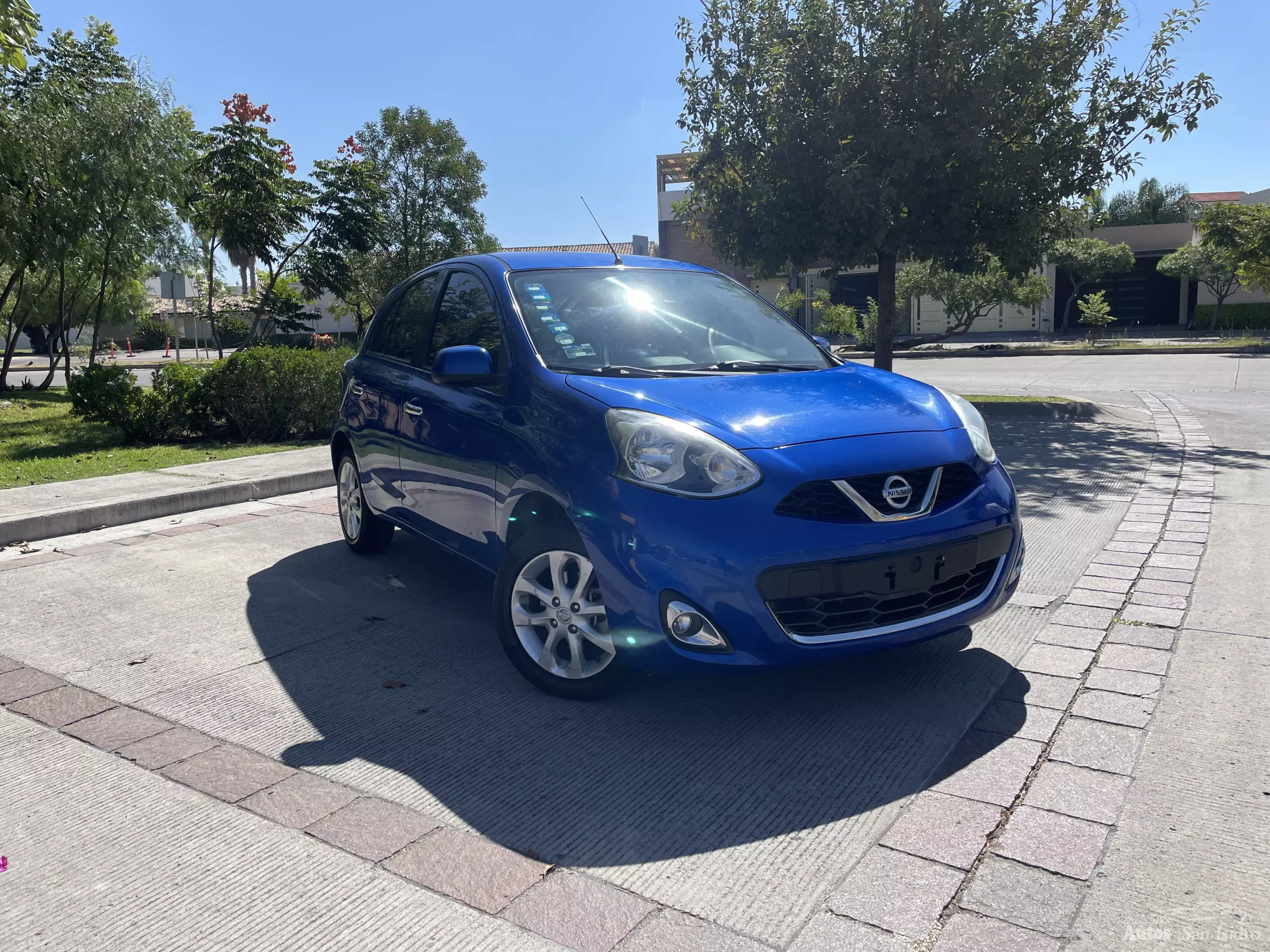 Nissan March