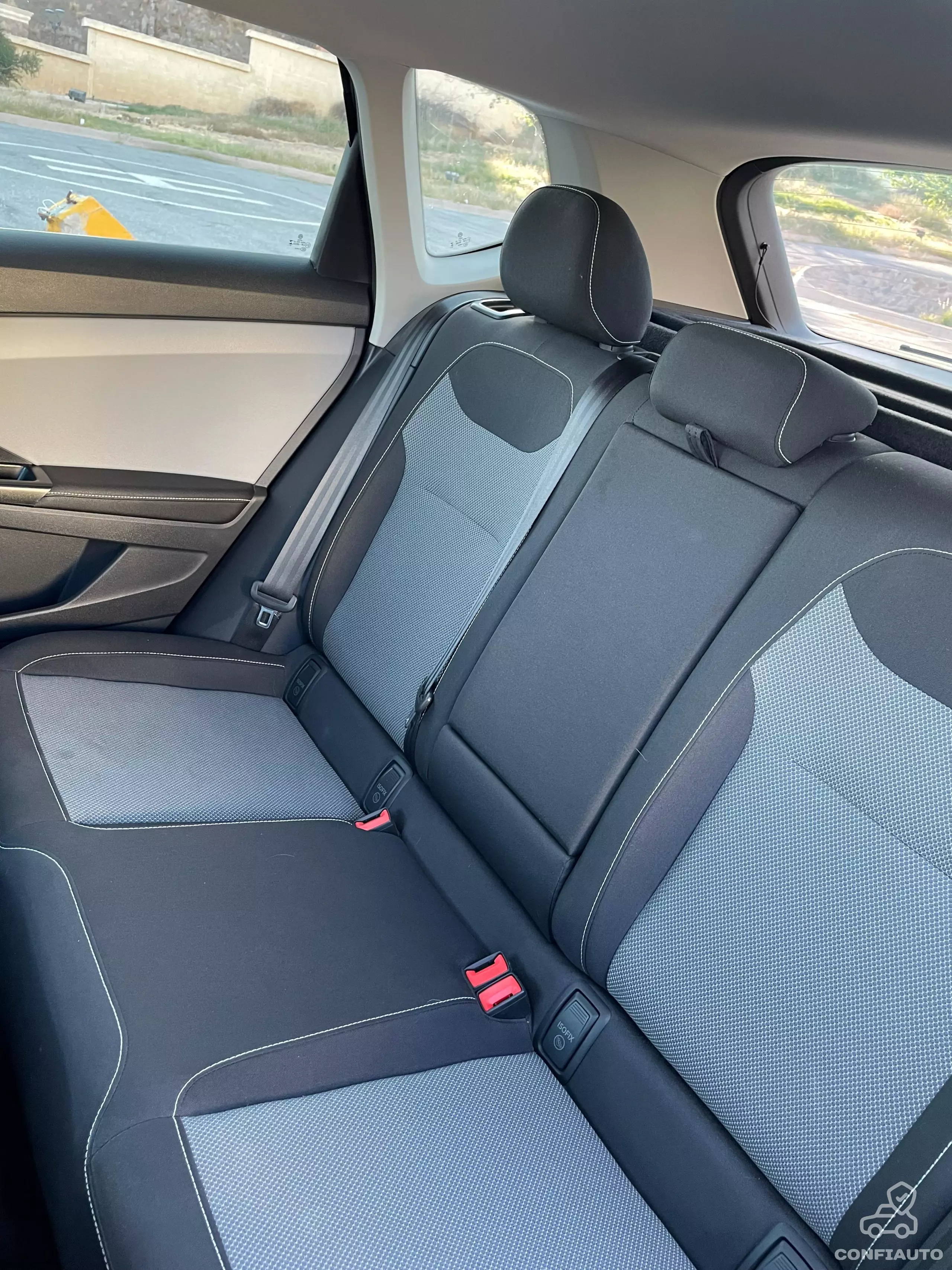 Volkswagen Taos VUD