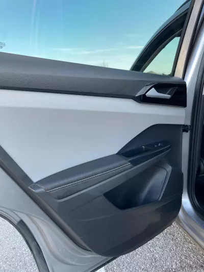 Volkswagen Taos VUD 2024