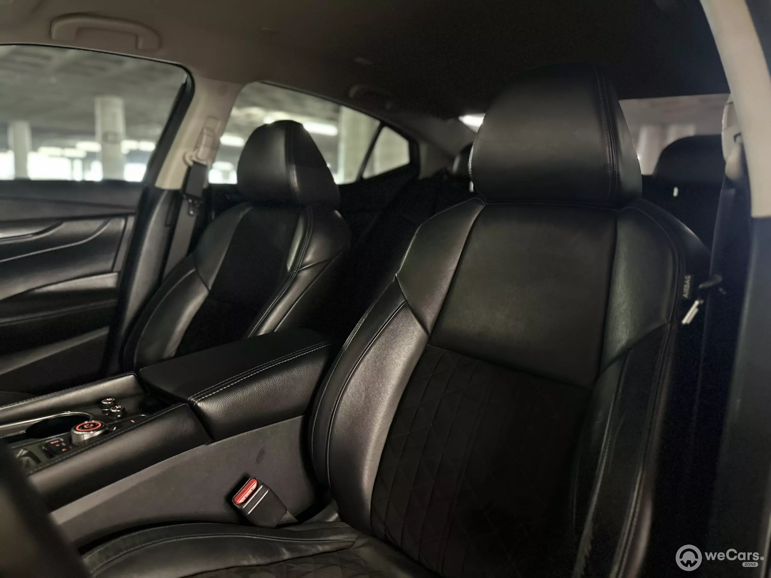Nissan Maxima