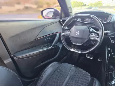 Peugeot 2008 VUD 2022