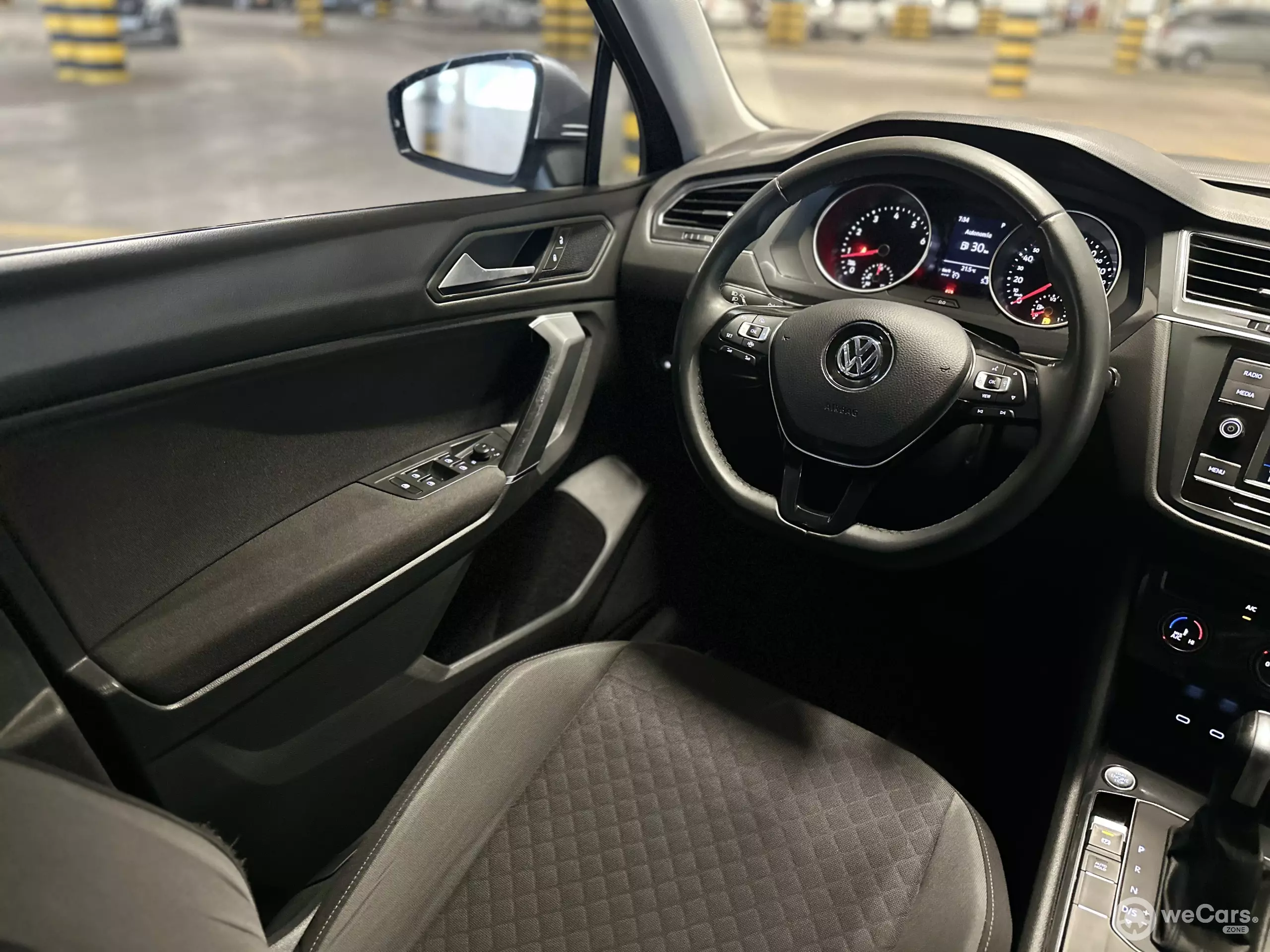 Volkswagen Tiguan VUD
