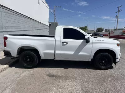 Chevrolet Silverado Pick-Up 2020