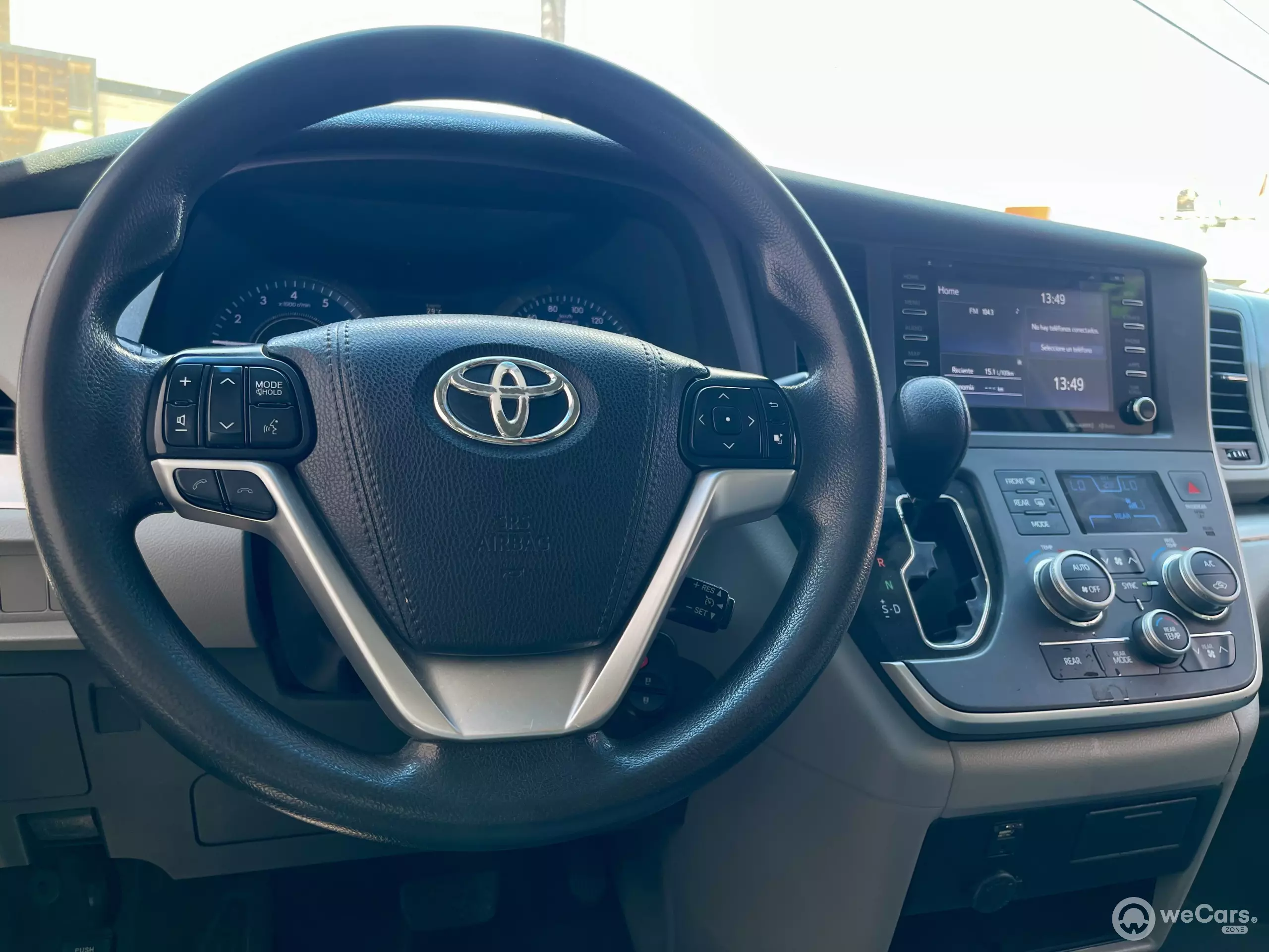 Toyota Sienna Minivan