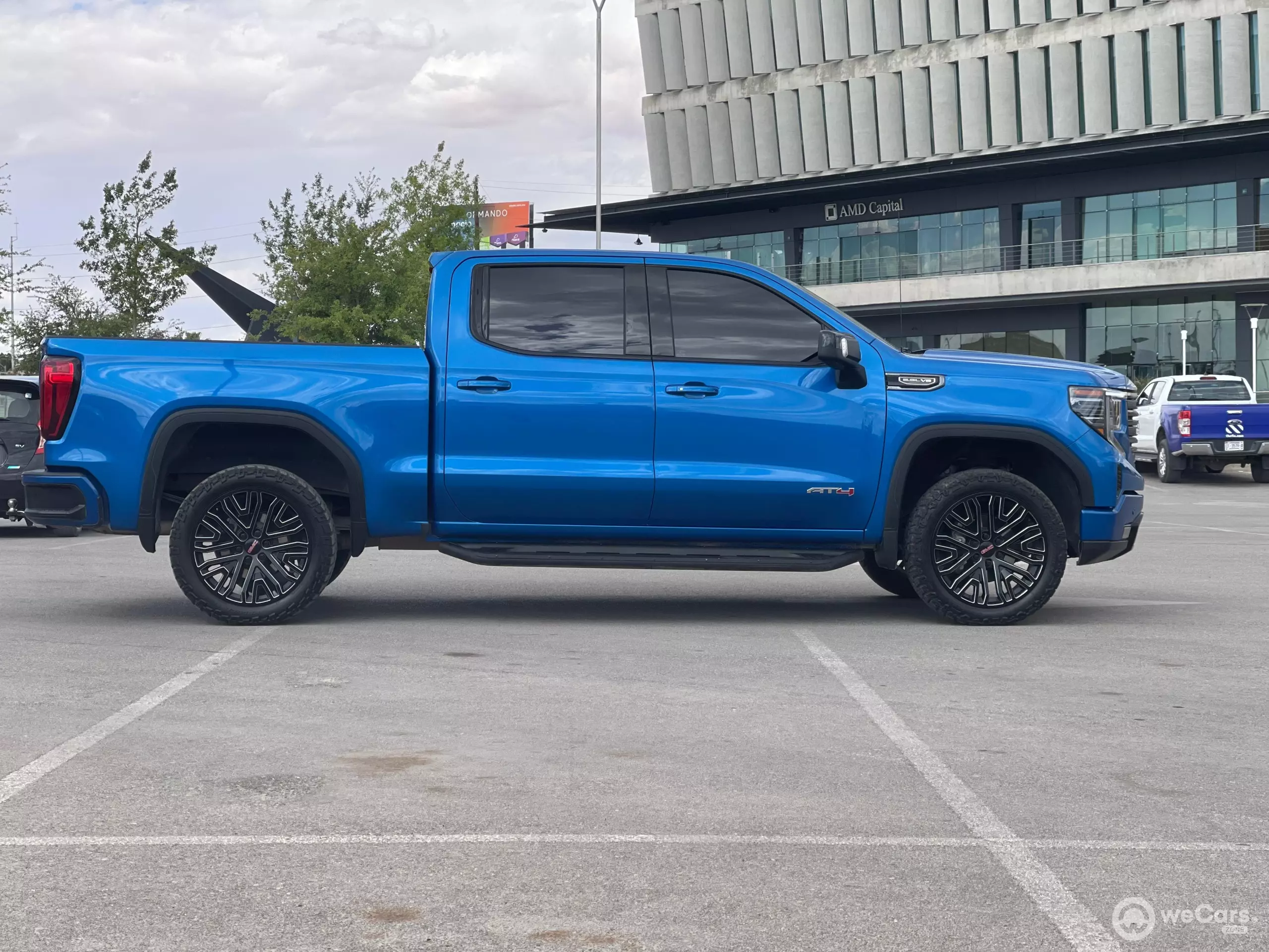 GMC Sierra Pick-Up