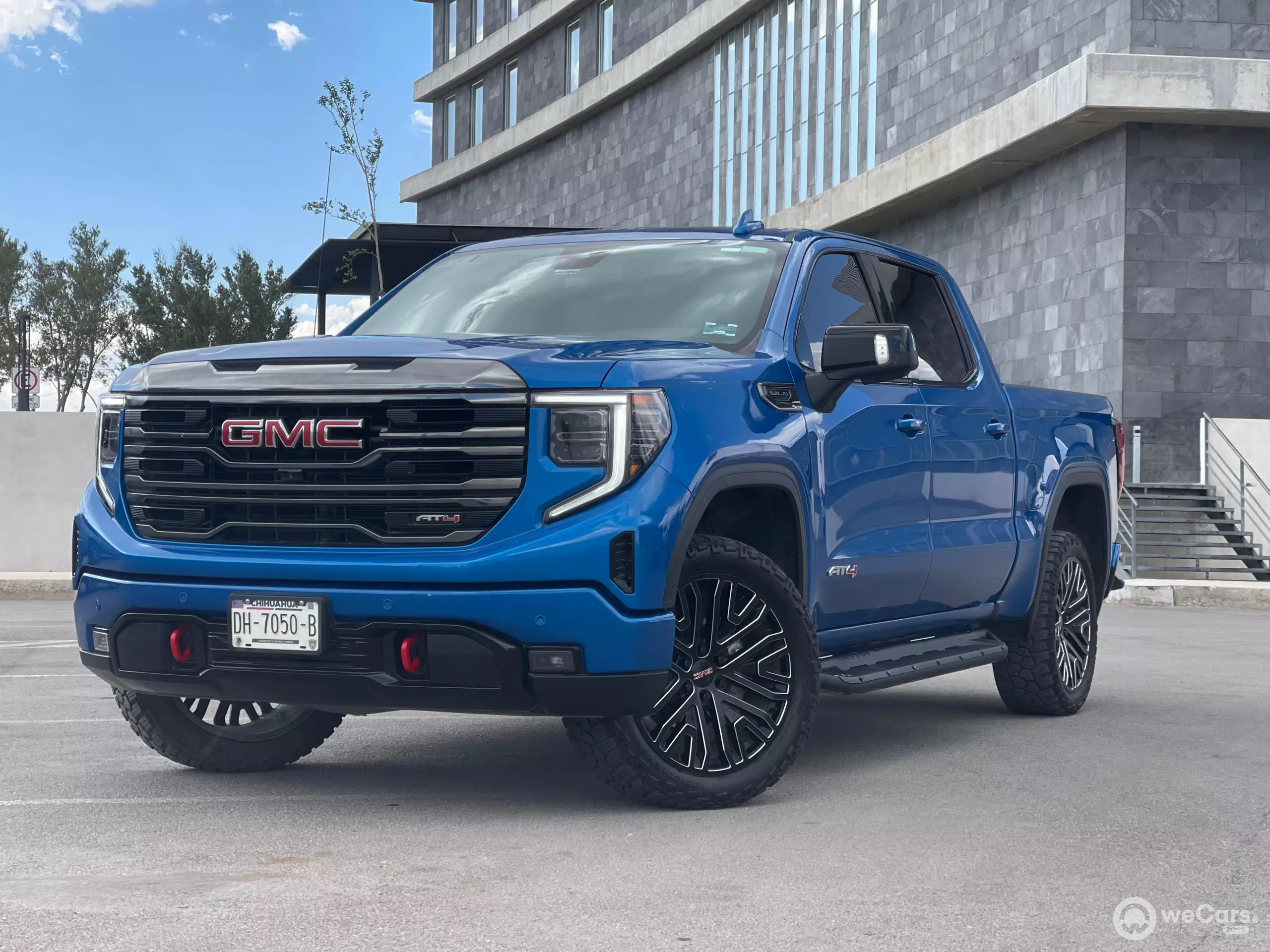 GMC Sierra Pick-Up
