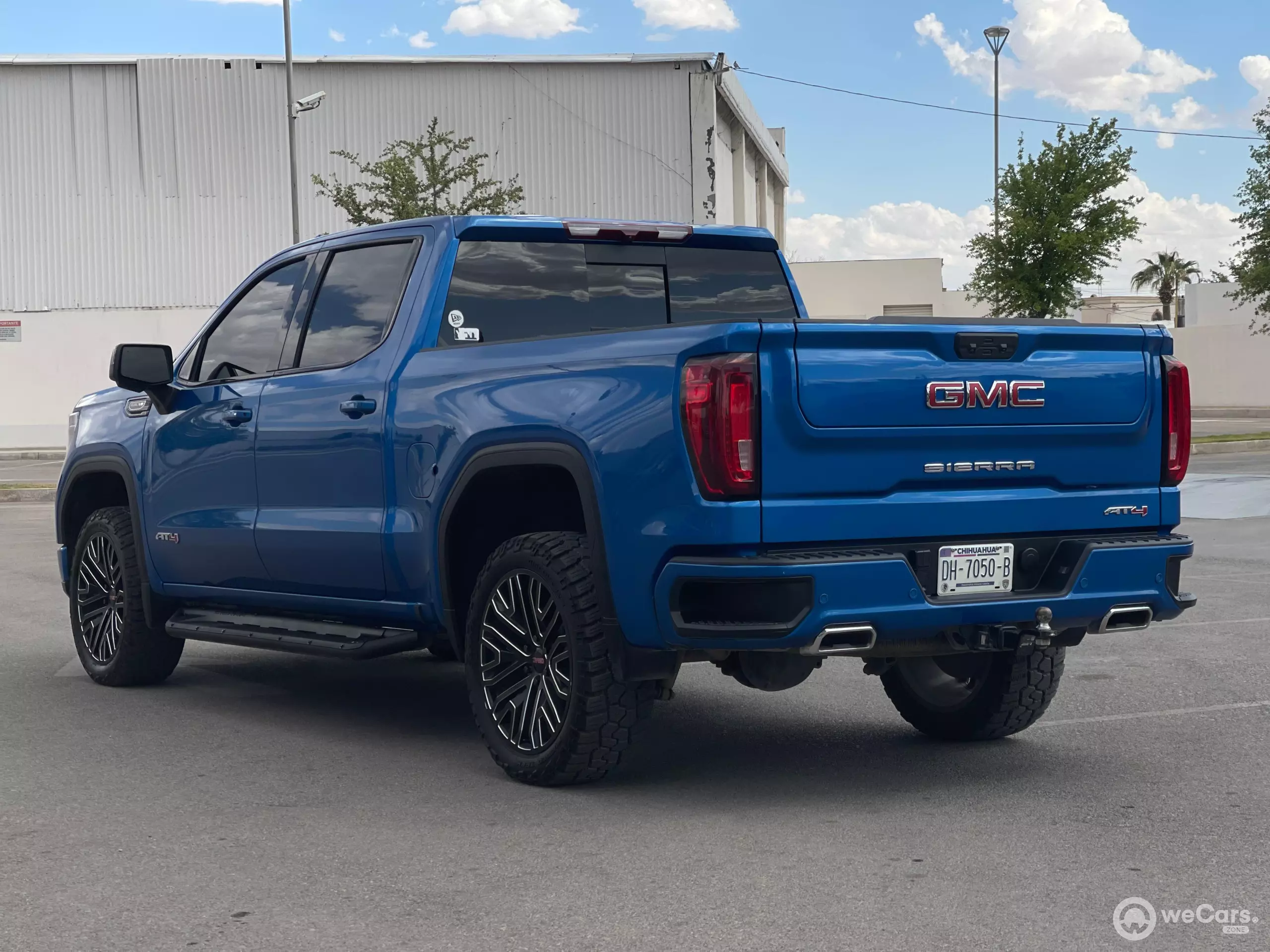 GMC Sierra Pick-Up