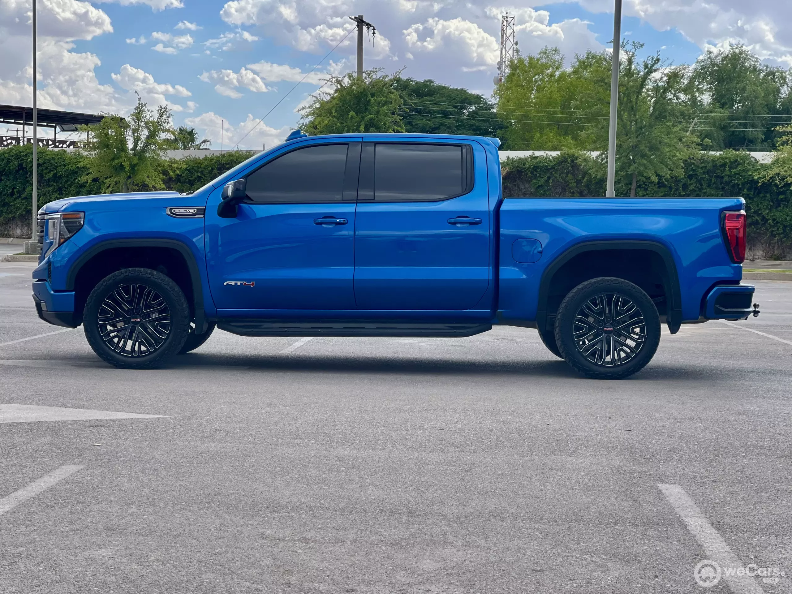 GMC Sierra Pick-Up