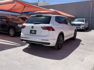Volkswagen Tiguan VUD 2023