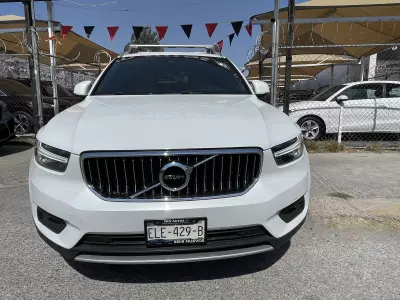 Volvo XC40 VUD 2022