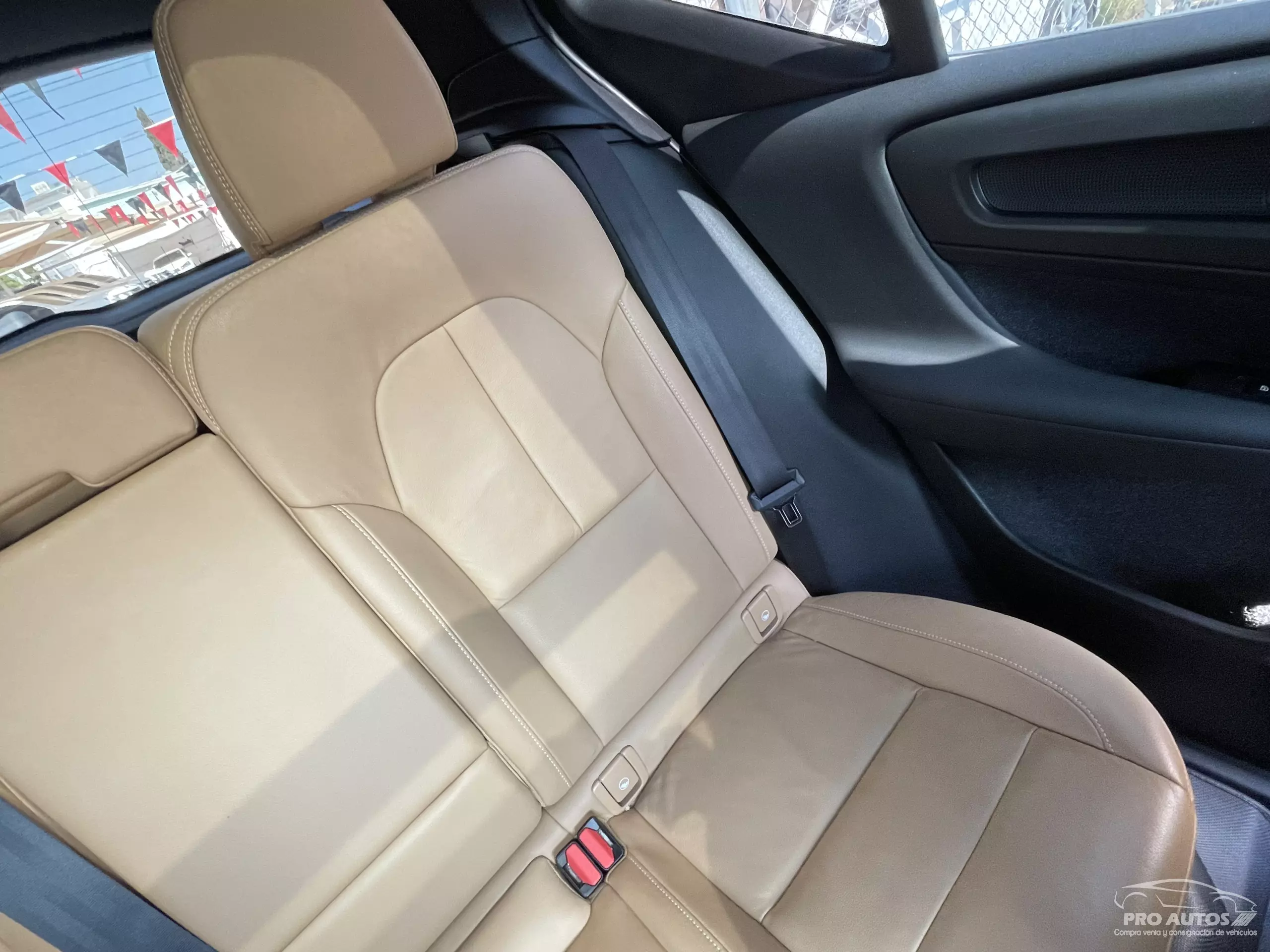 Volvo XC40 VUD