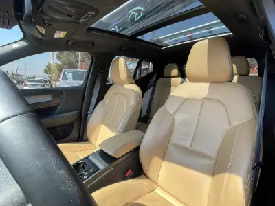 Volvo XC40 VUD 2022