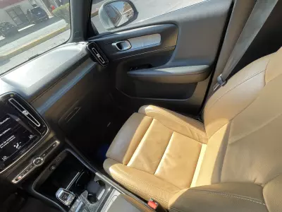 Volvo XC40 VUD 2022